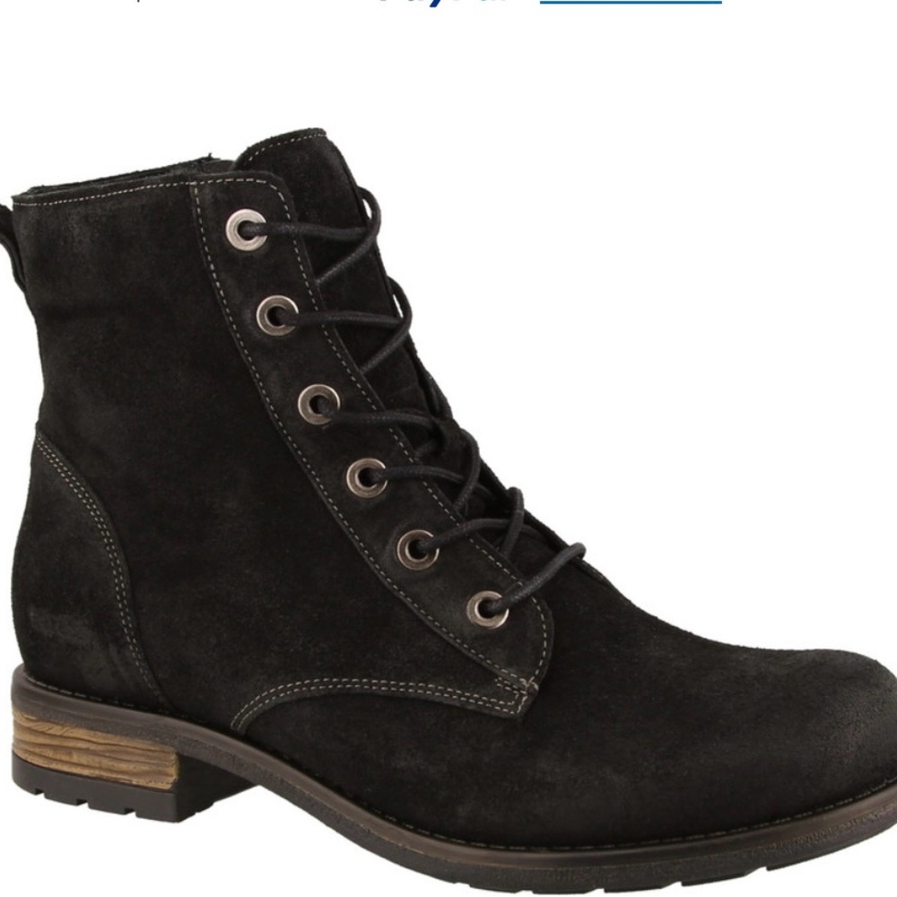 Taos Black Suede Lace-Up Boot Camp Size 10